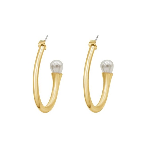 GALANT | Pearl Tip Curved Hoop Earring - Picture 4 of 4